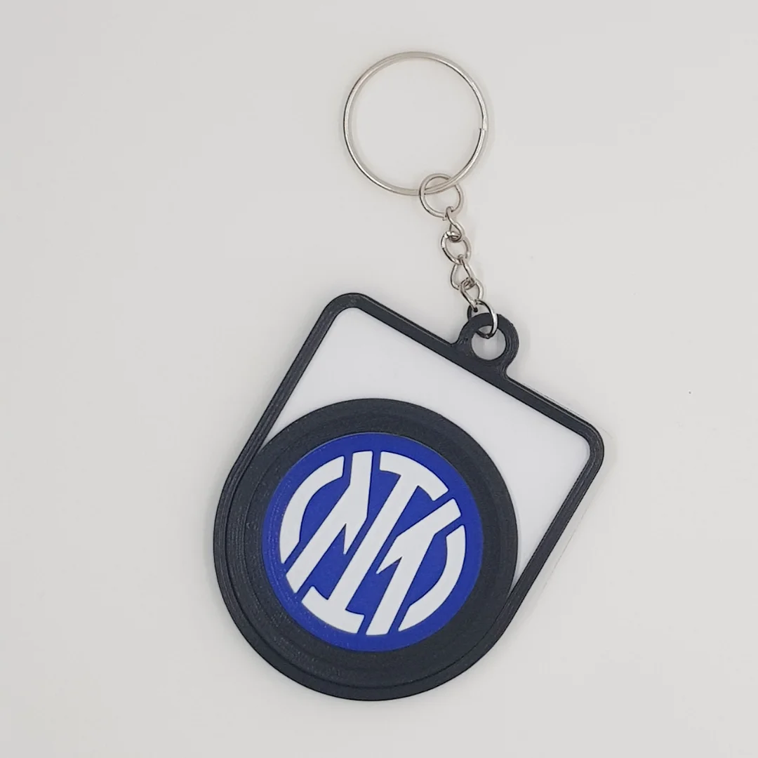 Front view of the Inter Milan keychain showing the club crest.