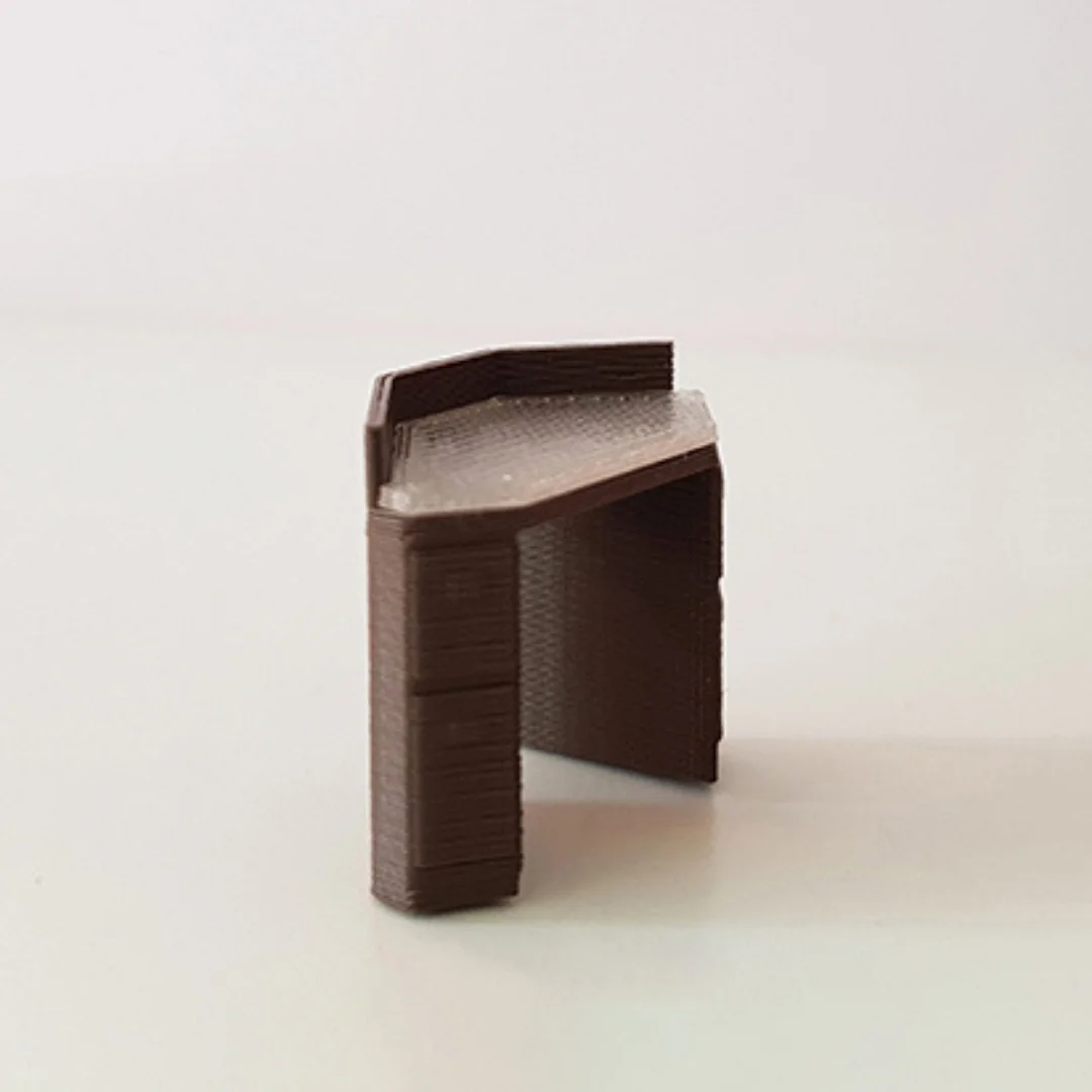 Small Desk miniature model at 1:50 scale.