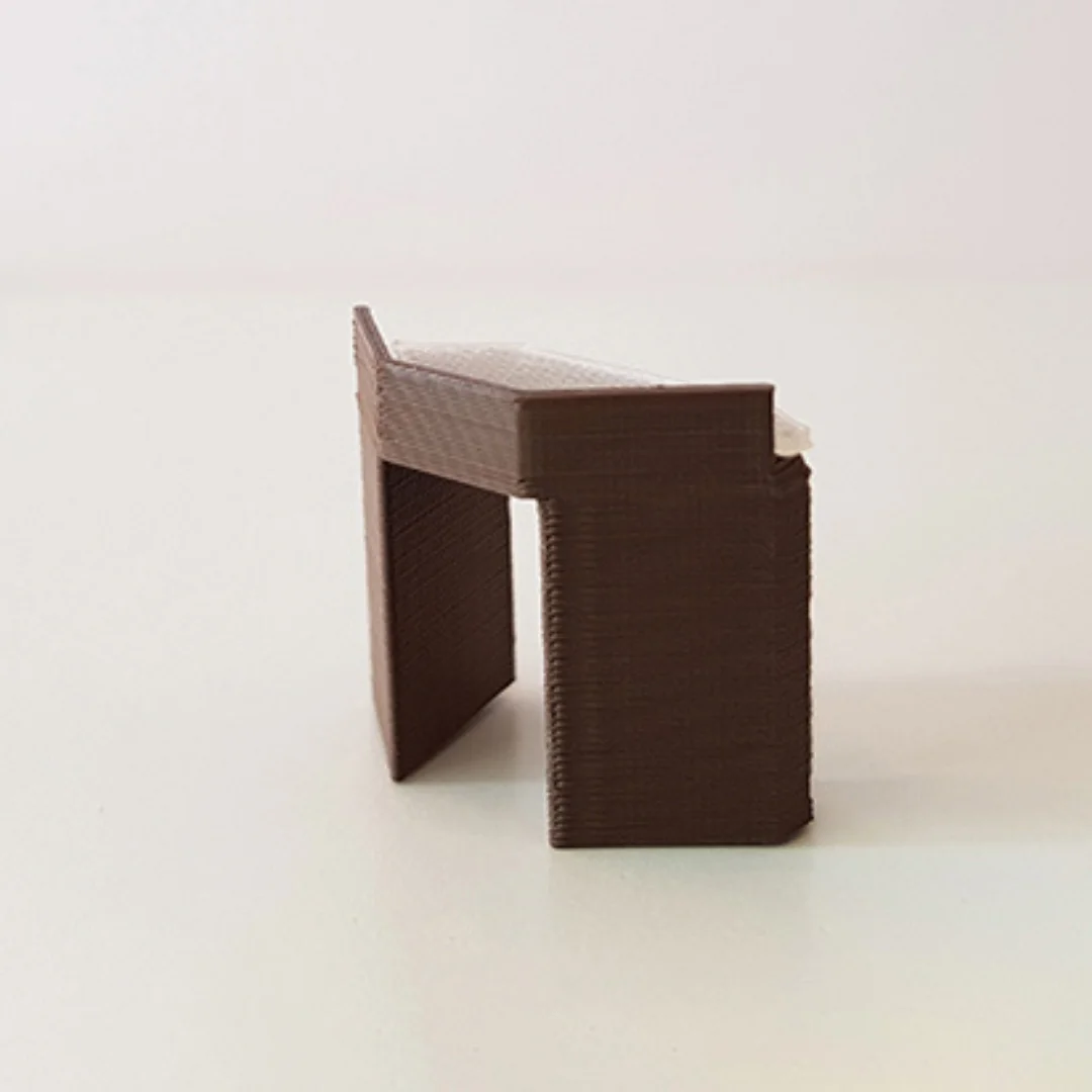 Small Desk miniature model at 1:50 scale.