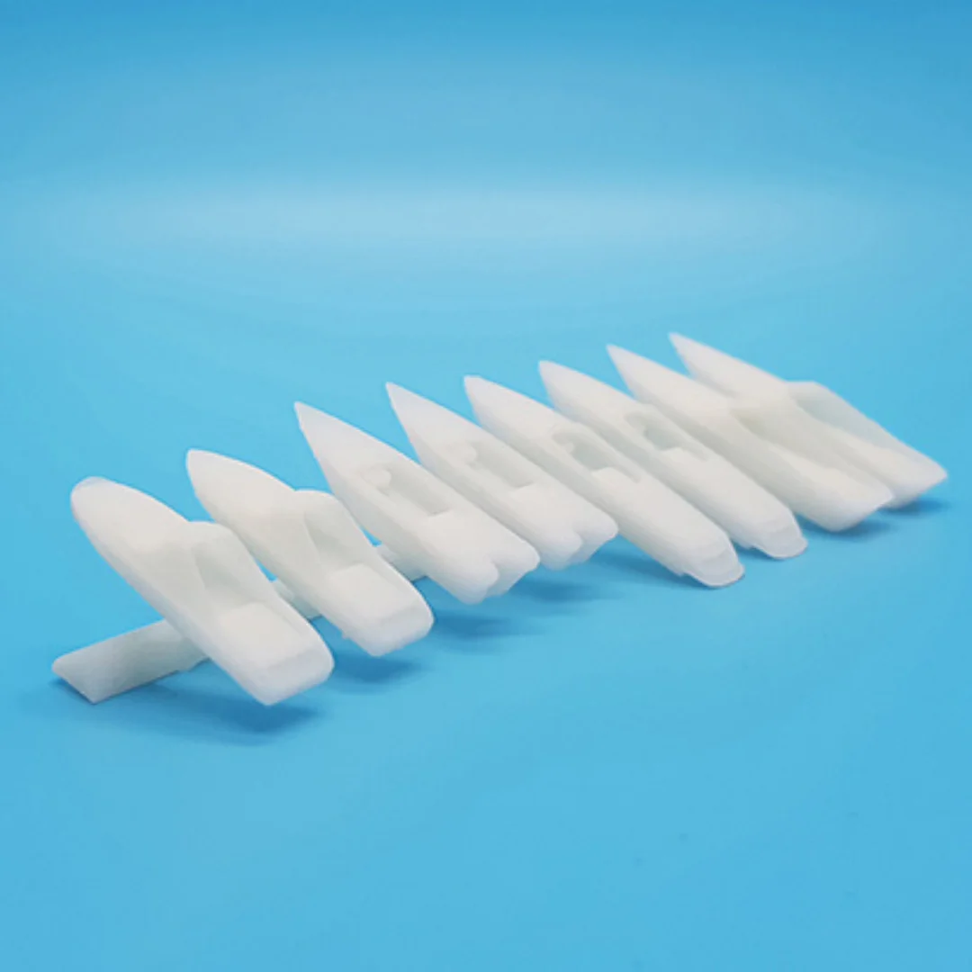 Motorboat miniature models shown together at 1:200 scale.